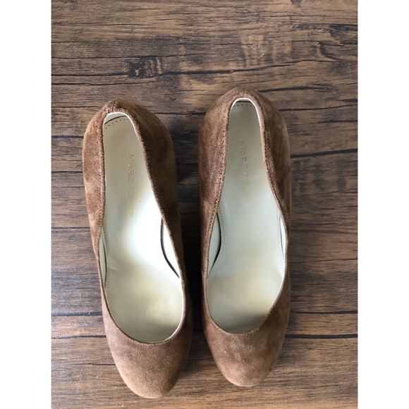 New Marc Fisher heels - Picture 2 of 6